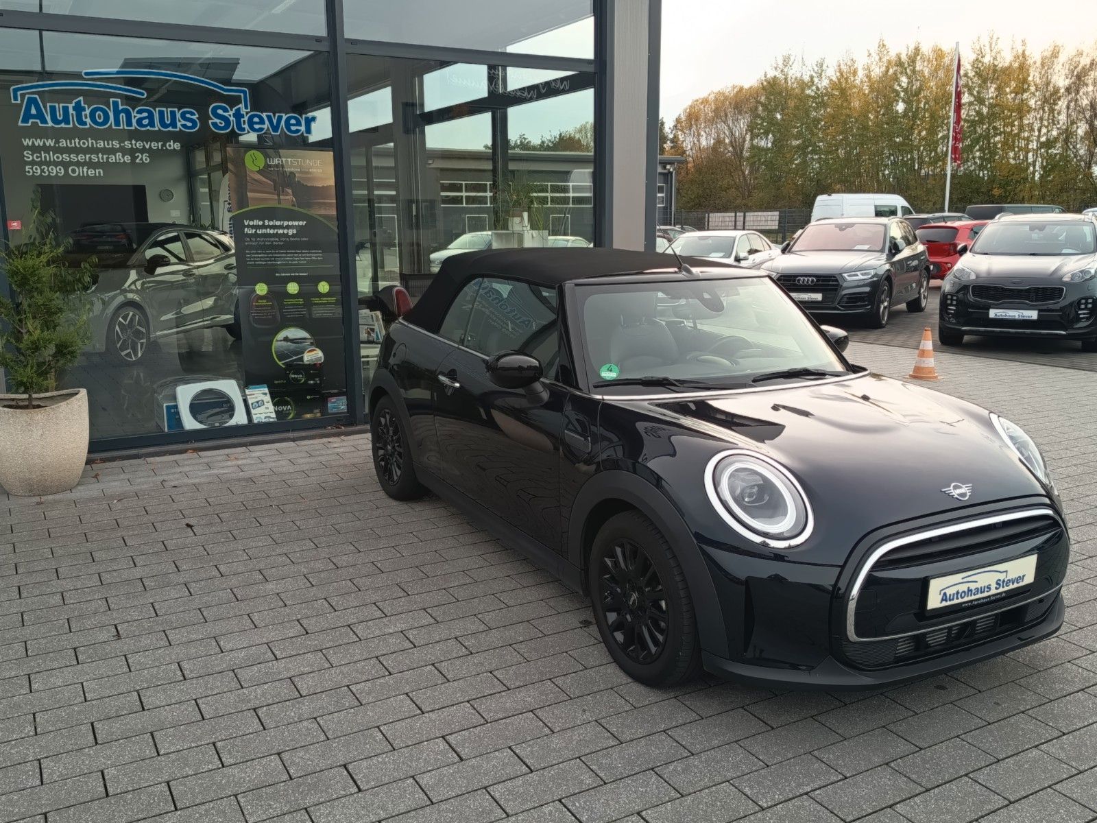 Fahrzeugabbildung MINI COOPER Cabrio Cooper Classic Trim