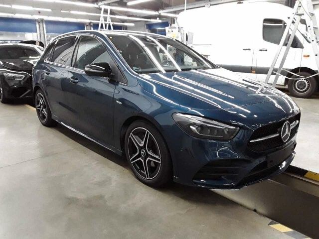 Fahrzeugabbildung Mercedes-Benz B 200 d Edition AMG Night+AHK+Burm+Ambiente