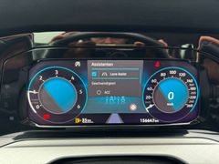 Fahrzeugabbildung Volkswagen Golf VIII Lim. Life Navi Sitzh ACC Lane Massage