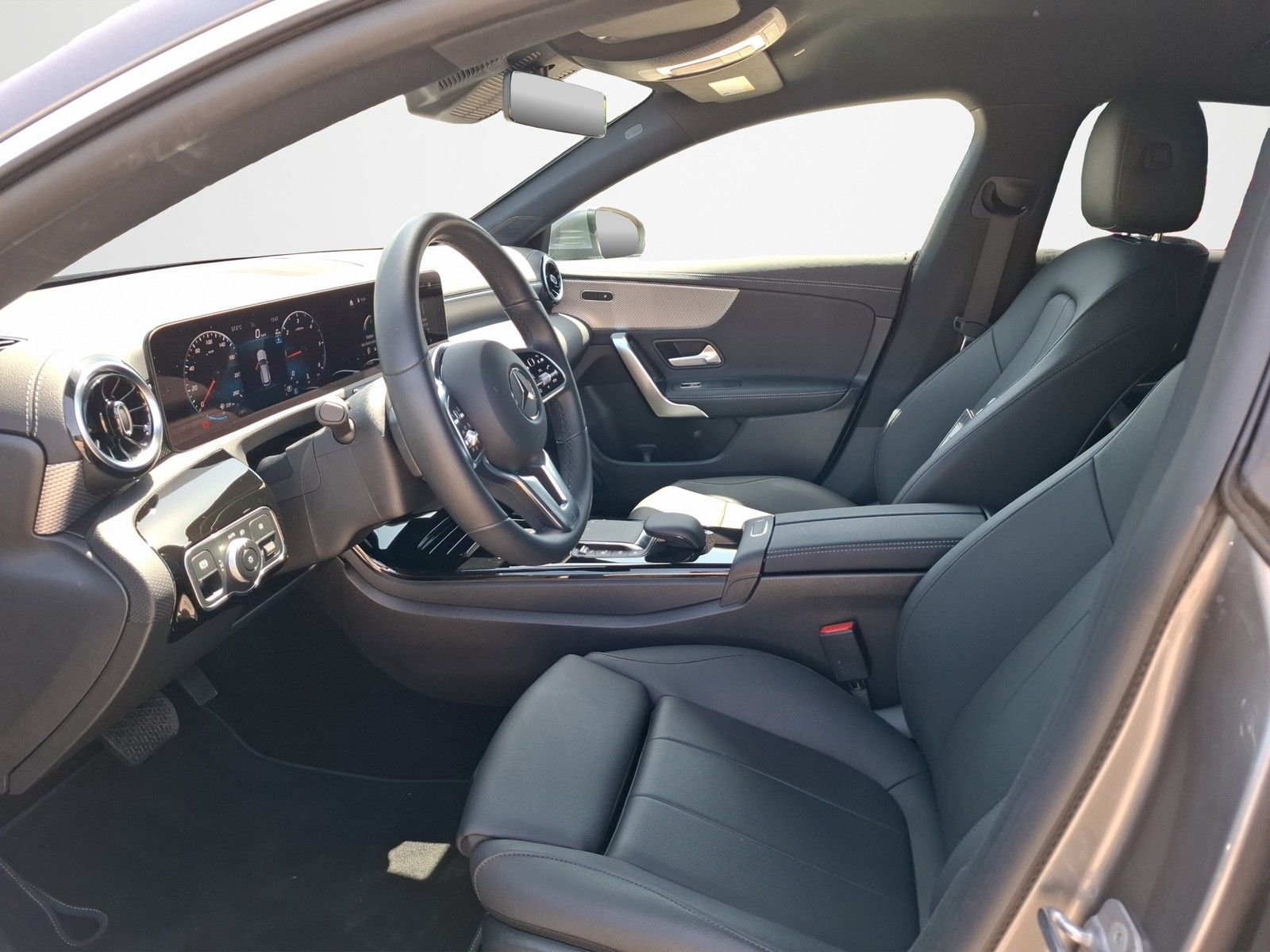 MERCEDES-BENZ CLA 200 d Shooting Brake AUTOMATIK / AHK / LED-H - Image 9