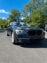 BMW 740d (F01 LCI, Facelift) X-Drive - BMW 7 Series: Facelift