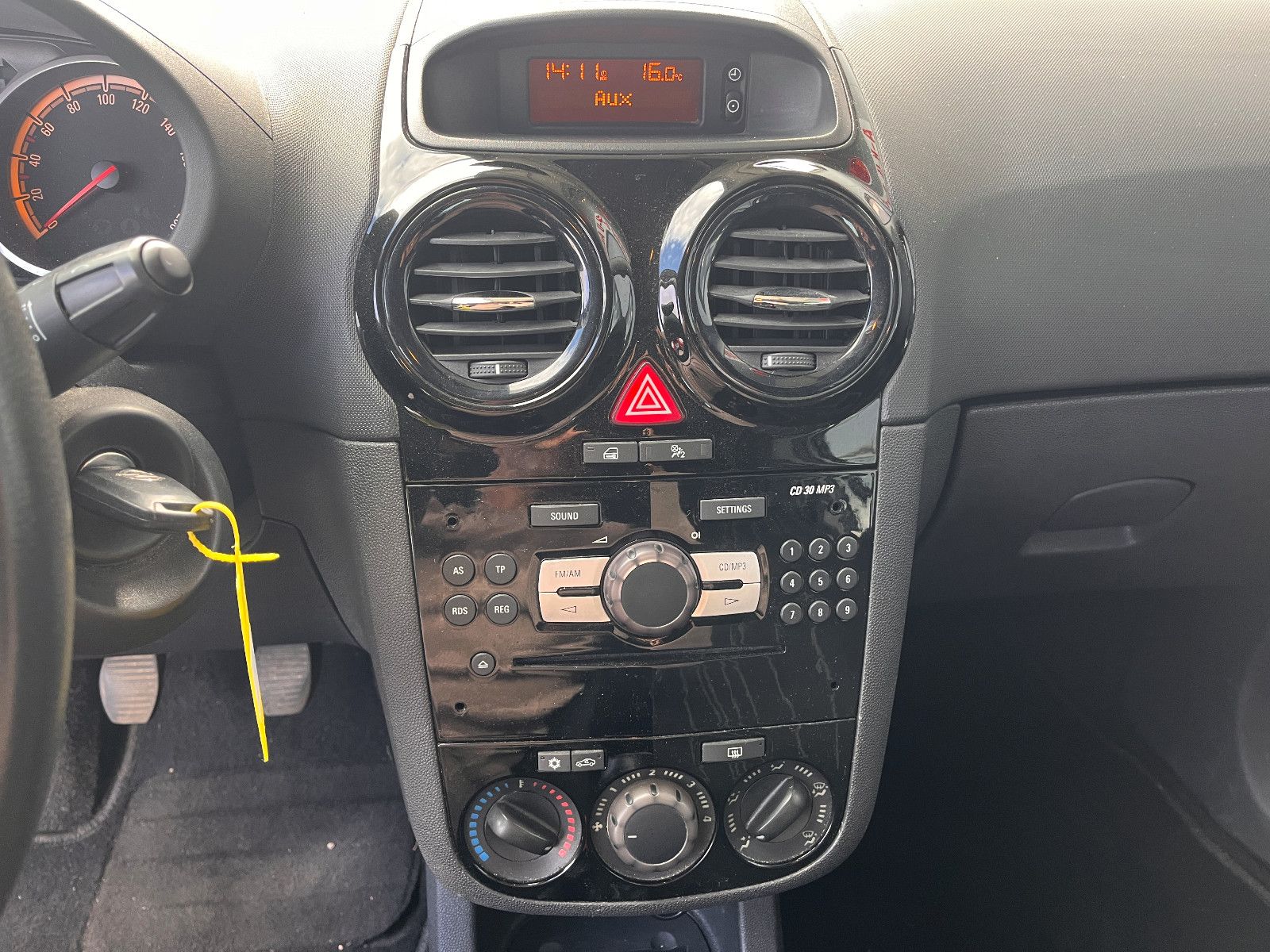 Fahrzeugabbildung Opel Corsa D Edition "111 Jahre"