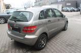 Mercedes-Benz B 170 Klima*PDC*abnehmbare AHK* - Mercedes-Benz B 170 mit Benzin-Antrieb: Limousine