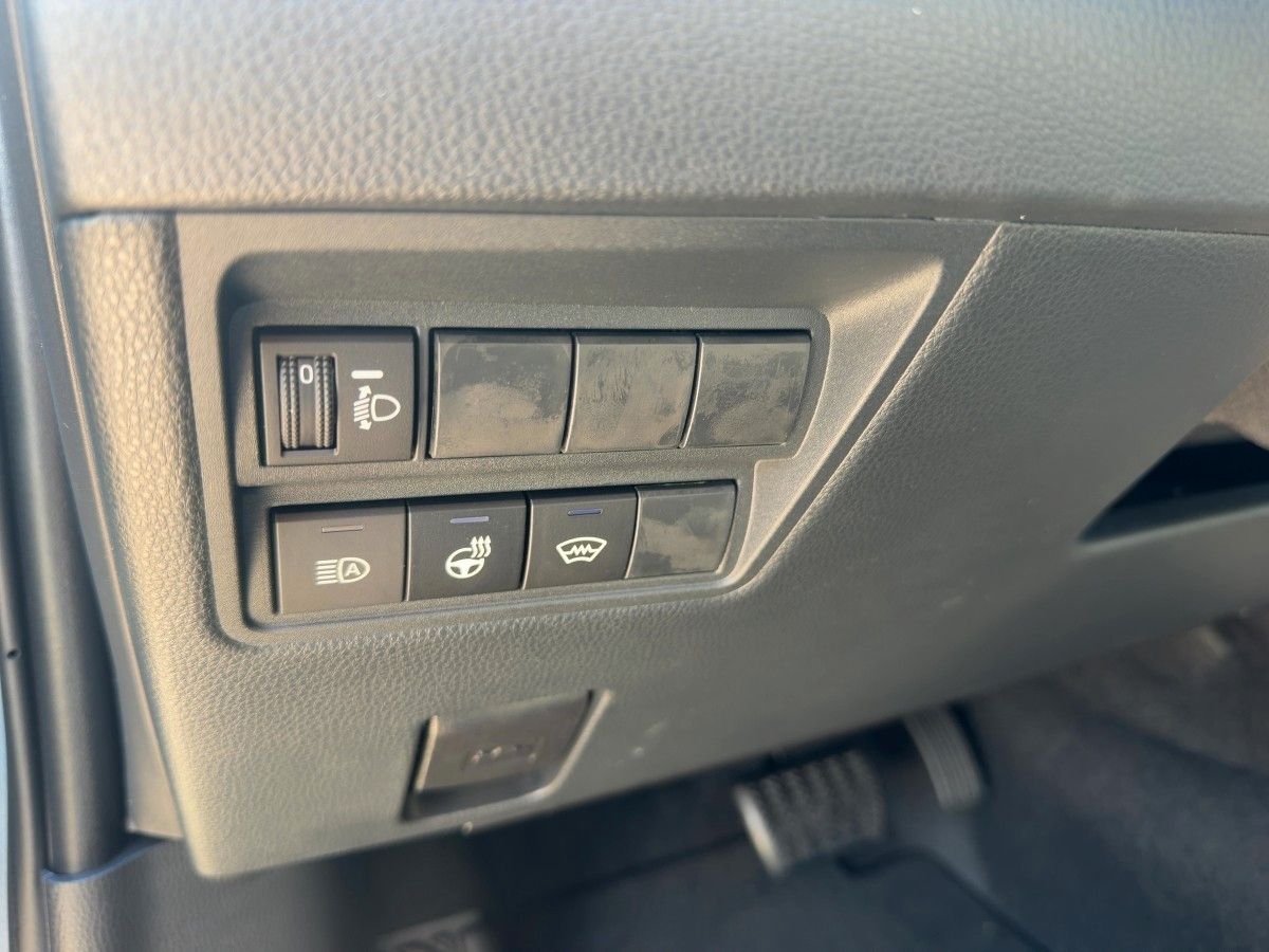 Fahrzeugabbildung Toyota Yaris Cross 1,5 Hybrid Teamplayer *Technikpaket*