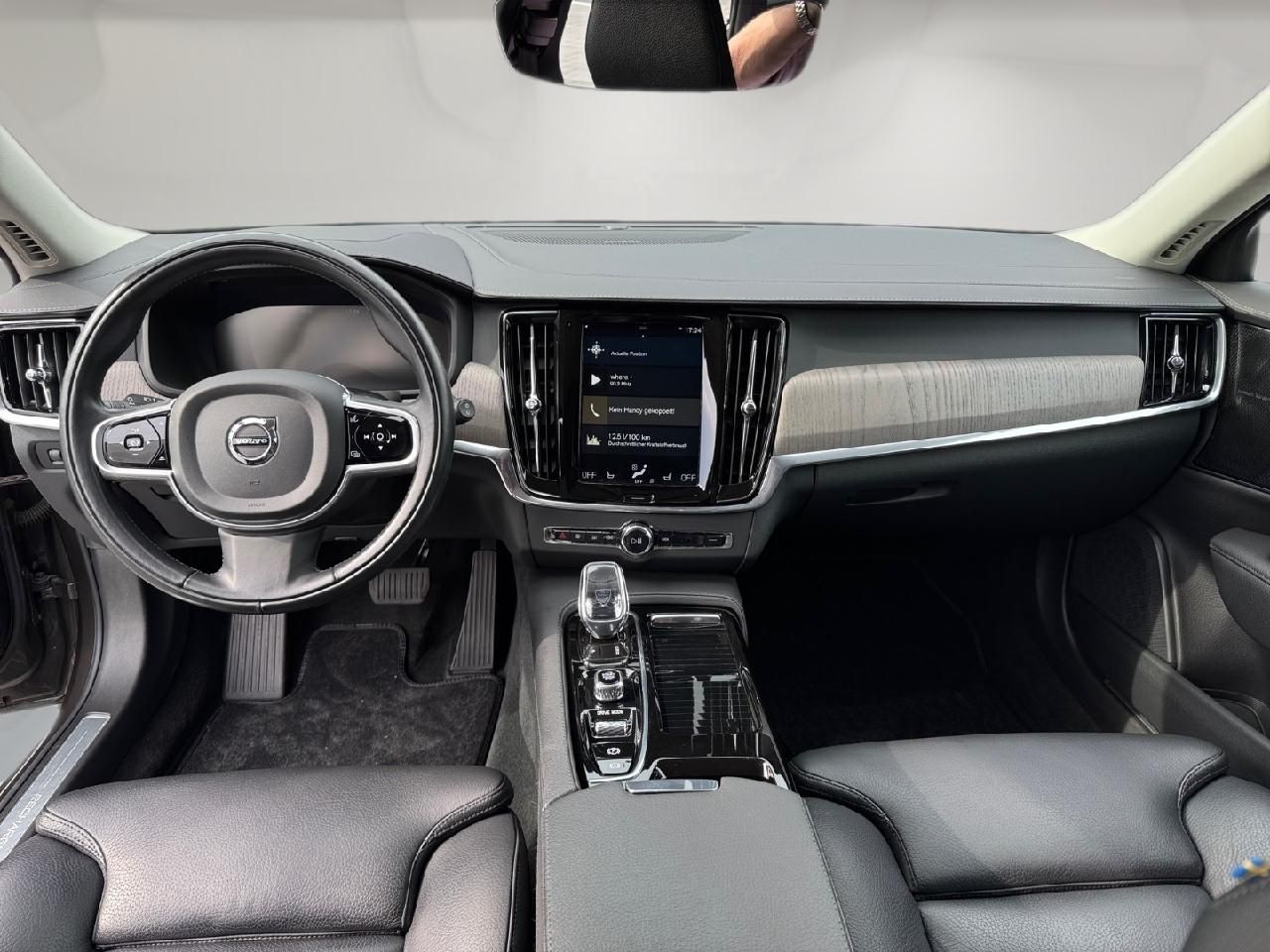 Fahrzeugabbildung Volvo V90 T6 AWD Inscription Recharge Plug-In Hybrid
