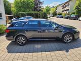 Toyota Avensis Combi 2,0-l-D-4D - - gebrauchte Toyota Avensis aus dem Jahr 2013