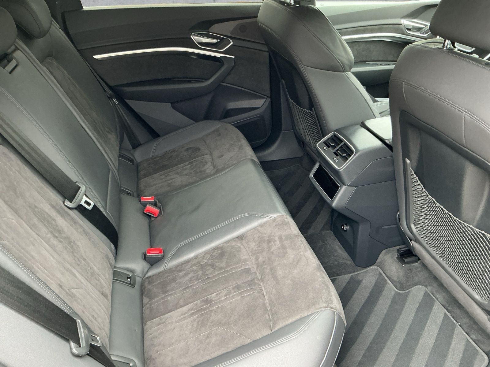 Audi e-tron - Bild 16