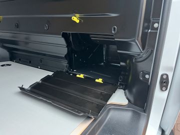 Fotografie 14 des Opel Vivaro 1.5 L2 AHK LED Boden Beifahrerdoppelbank