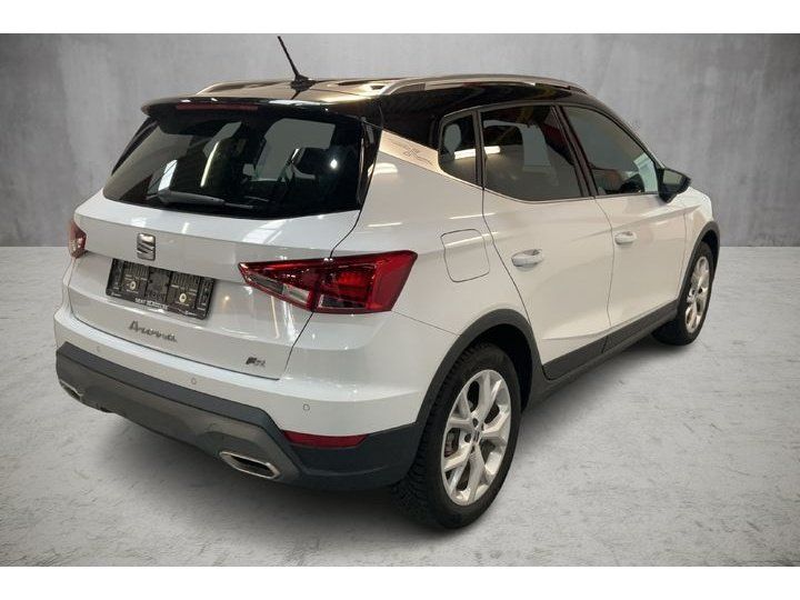 Fahrzeugabbildung SEAT Arona FR TSI DSG *Cam*LED*PDC*Sitzhzg*ACC*APP*