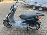 Piaggio Fly 50  4 Takt - ROLLER 4 TAKT