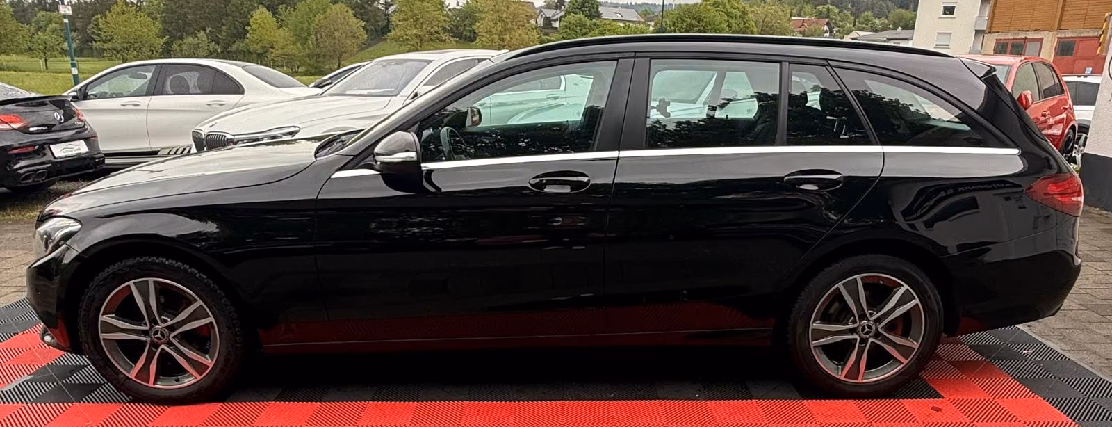 Mercedes-Benz C200 2015 — photo 13