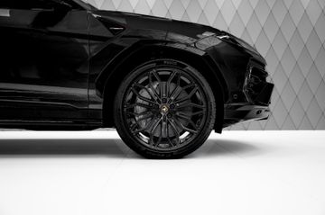 Urus 4.0 V8 PHEV SE 2025 BLACK CARBON PANO