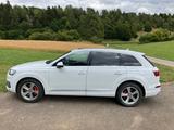Audi Q7 e-tron 3.0 TDI quattro tiptronic - - Audi Q7 Hybrid (Diesel/Elektro)