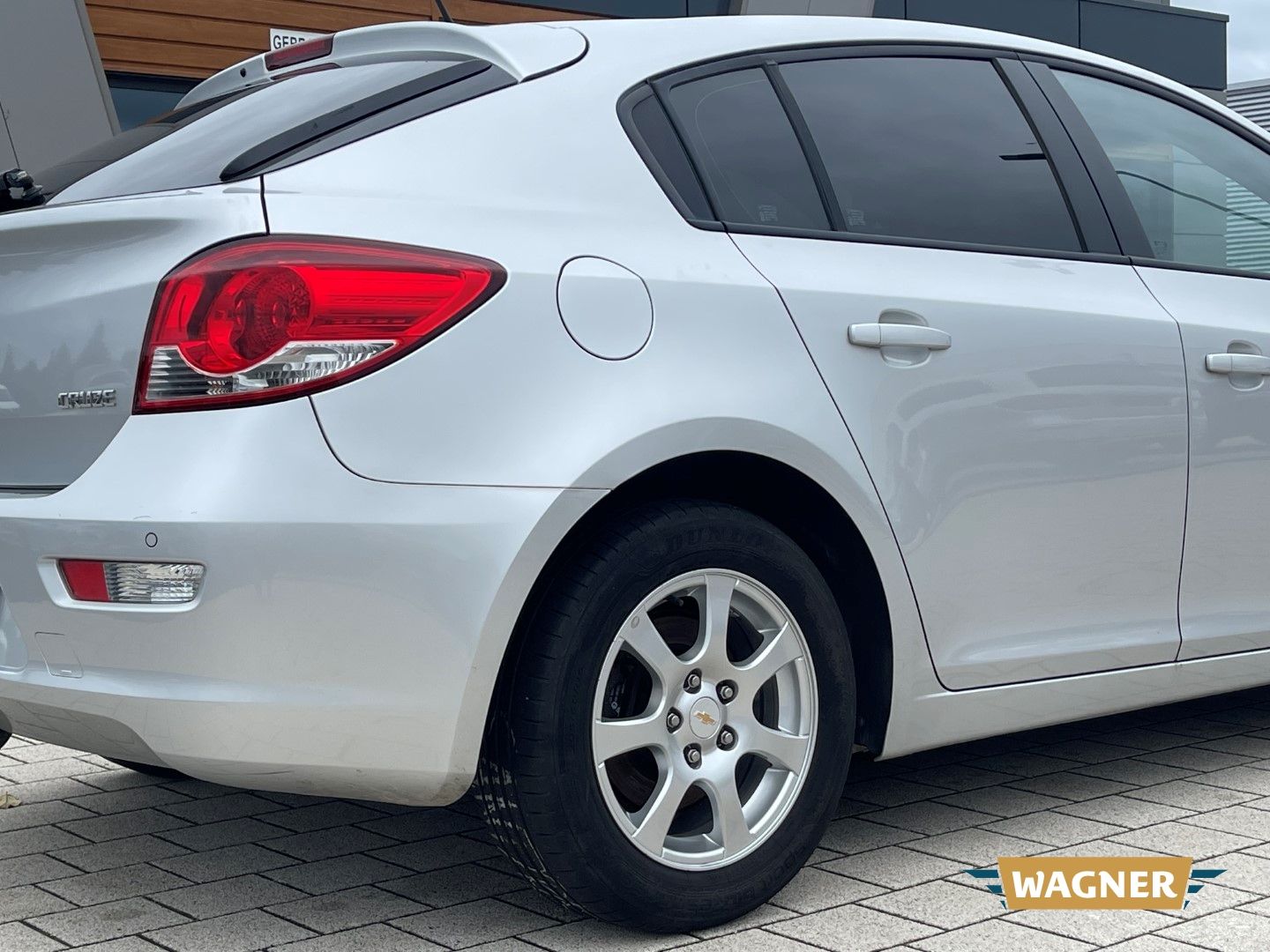 Fahrzeugabbildung Chevrolet Cruze Hatchback LT 1.7D Klimaanlage Tüv 06/2026