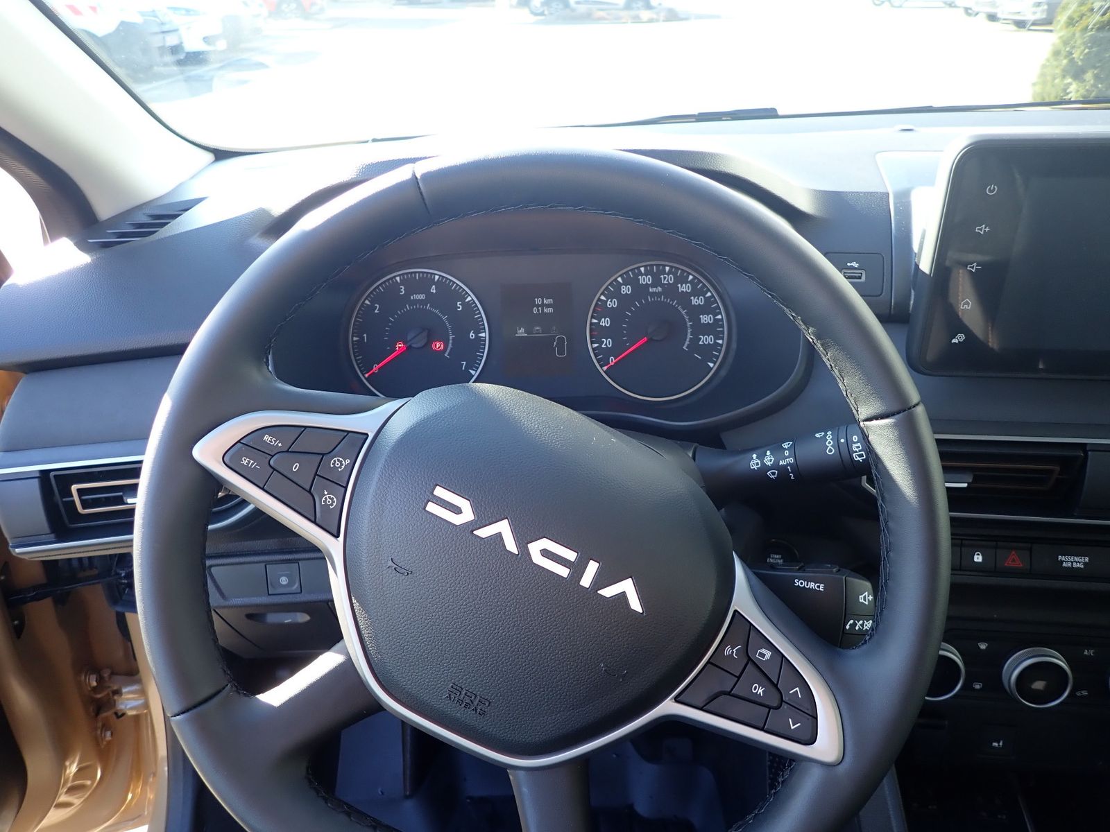 Fahrzeugabbildung Dacia Sandero STEPWAY TCe 90 CVT EXTREME/AUTOMATIK/SHZ