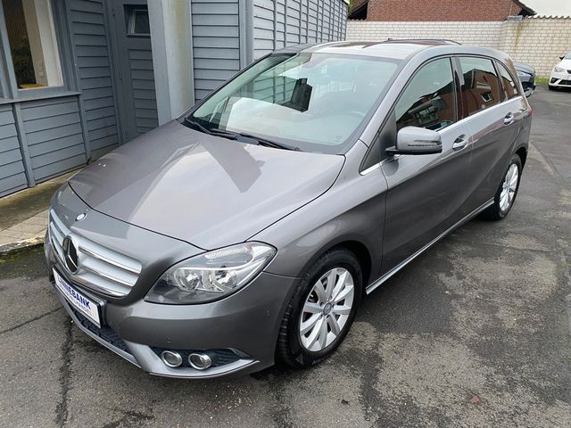 Mercedes-Benz B 200 Navi/Parkassistent/Allwetterreifen