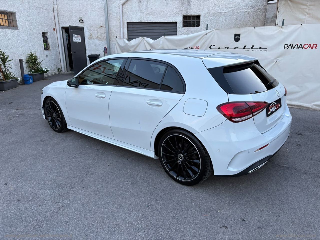 Mercedes-Benz MERCEDES-BENZ A 200 d Automatic AMG Premium imagem 3