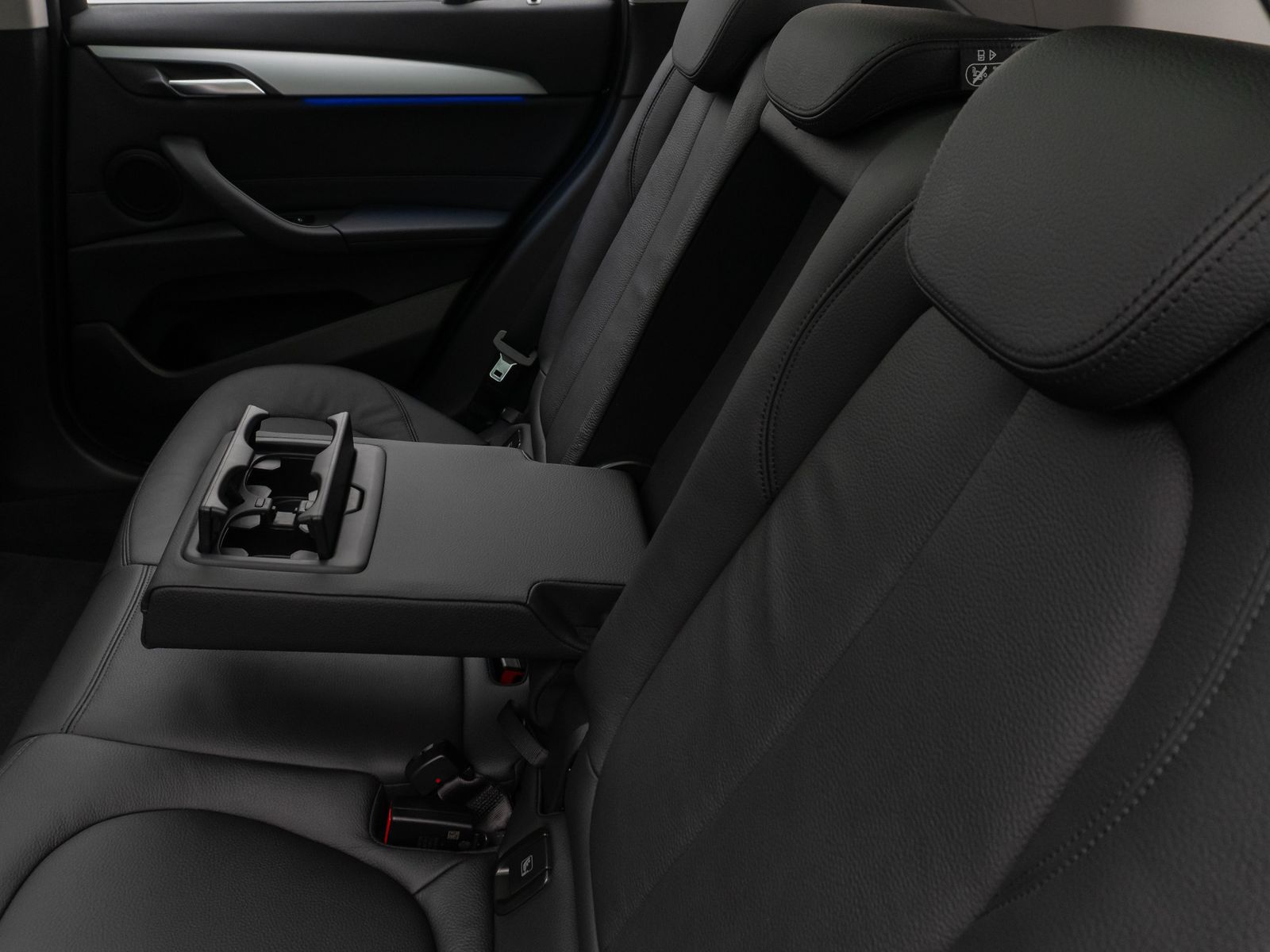 Fahrzeugabbildung BMW X1 xD20d ACC Kamera HUD DAB Memory Leder Panoram
