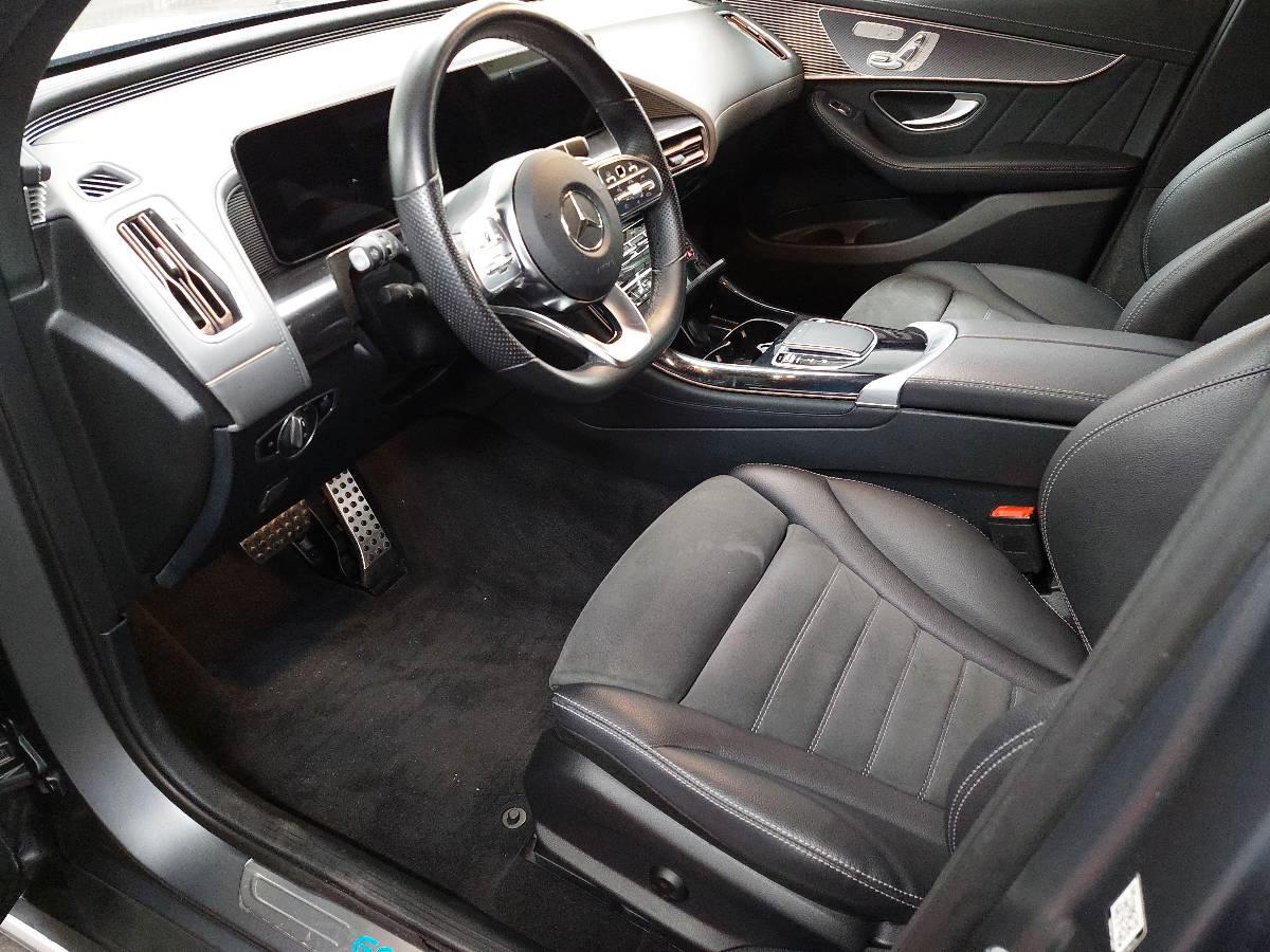 Mercedes-Benz EQC 400 4MATIC AMG Line NAVI LED SHZ PDC