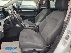 VW Golf VIII Variant #Ahk #Standheizung #Alcantara