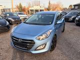 Hyundai i30 cw blue Passion*1.Hand*Lenk.Heiz.*Temp.* - Hyundai i30 Passion mit Benzin-Antrieb