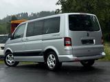 Volkswagen T5 Multivan United*2xSCHIEBETÜR*NAVI*TEMPOMAT* - gebrauchte VW T5 Multivan aus dem Jahr 2008