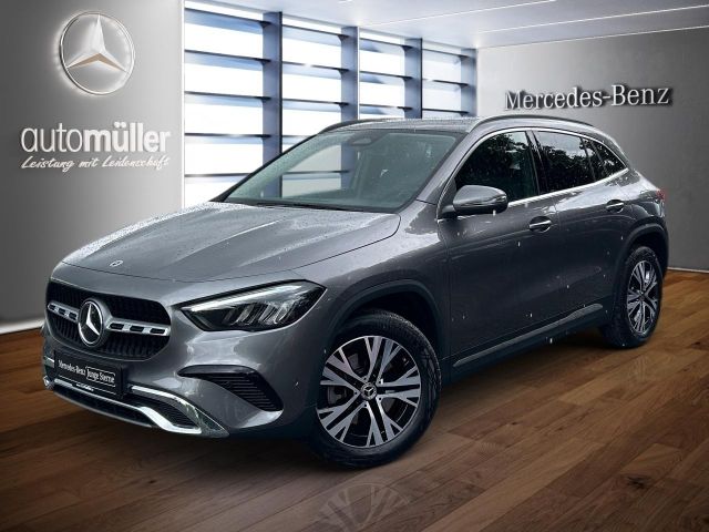 Mercedes-Benz GLA 220 d 4M PROGRESSIVE+PANO+EASYPACK+LED+