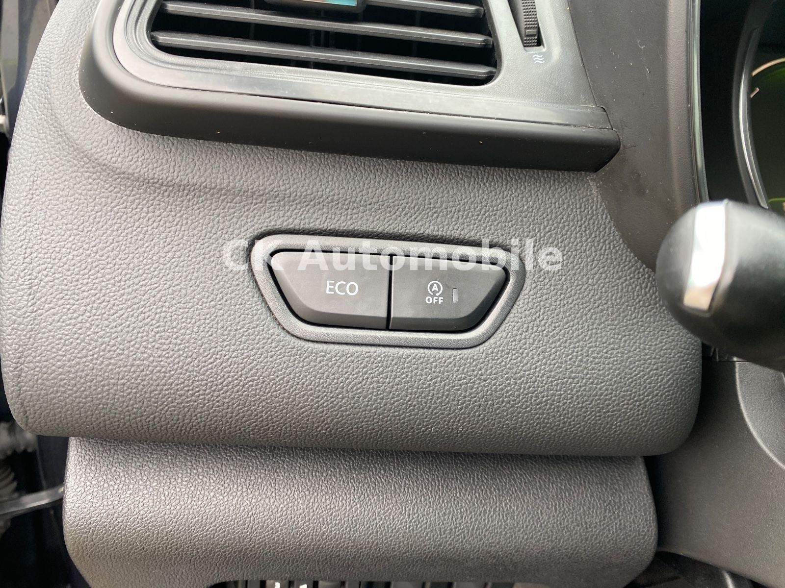 Fahrzeugabbildung Renault Kadjar Life 1.2 TCe/Klima/Tempomat/PDC/AHK