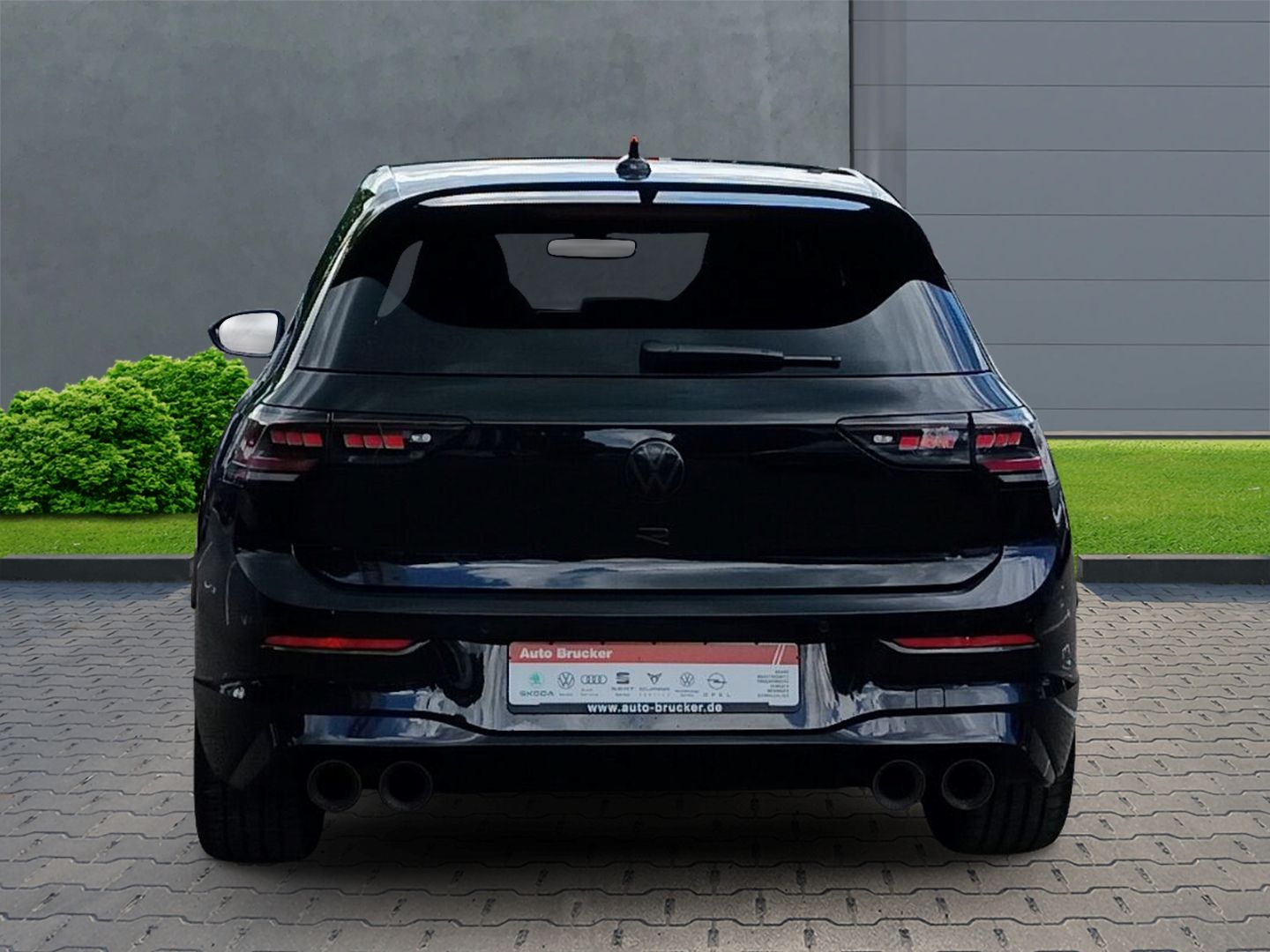 Volkswagen Golf VIII 2.0 TSI R Black Edition Akrapovic Sitz foto 4
