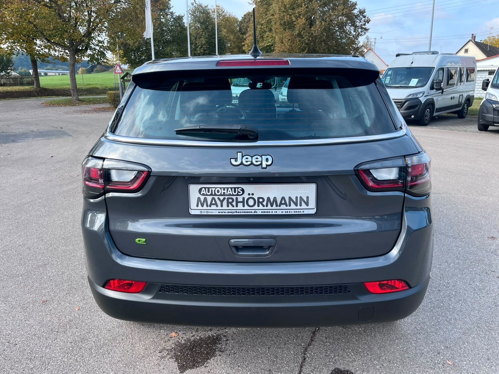 Fahrzeugabbildung Jeep Compass Altitude Teilleder digi Navi uvm
