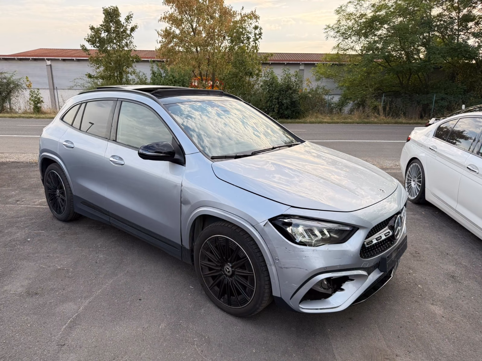 Mercedes-Benz GLA 200 d AMG/Panorama/Kamera/Keyless/AirbagOk