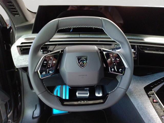 Peugeot 3008 Hybrid 145 GT Navi Soundsystem LED ACC El. 