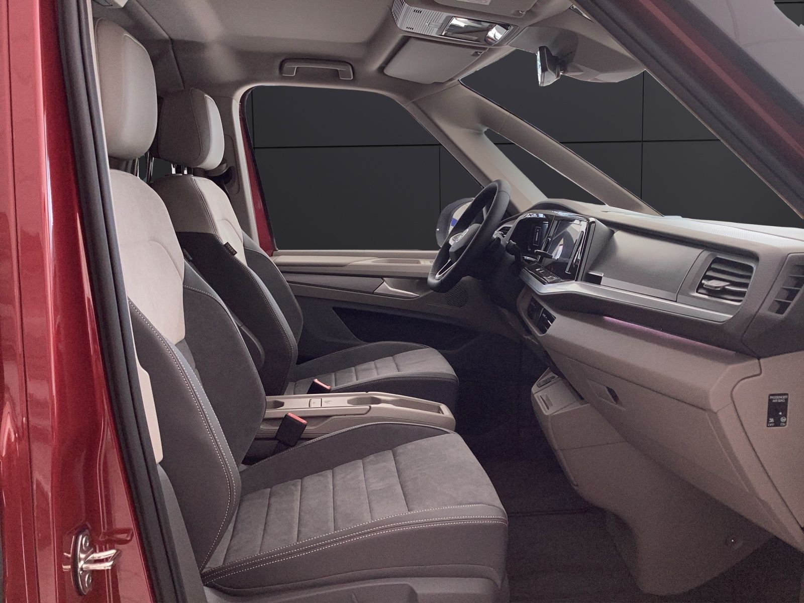 Fahrzeugabbildung Volkswagen T7 Multivan TDI Life LR 7- DSG 6 SITZ. DSG SITZH