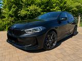 BMW M135i xDrive | 1.Hand | Panorama | HUD | LED - BMW M135: Schiebedach
