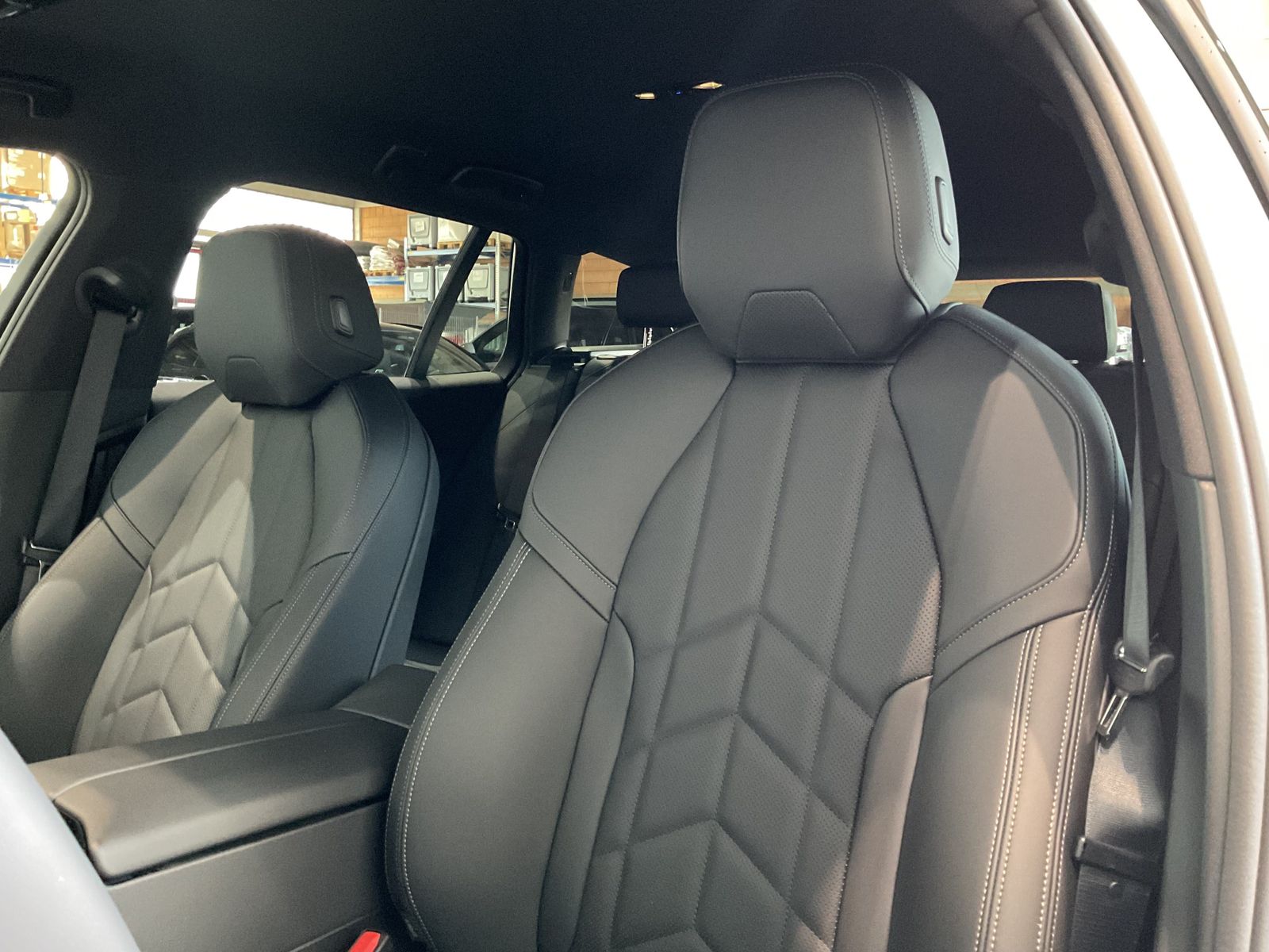 Fahrzeugeinzelansicht 12 Fahrzeugabbildung BMW 520d |HK HiFi |M-Sportfahrwerk |AHK