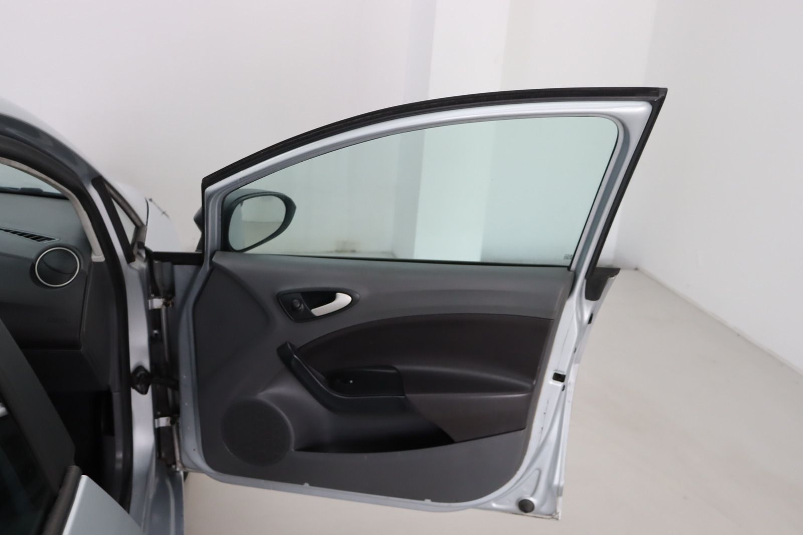 Fahrzeugabbildung SEAT Ibiza 1.4 16V Style