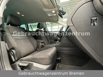 Volkswagen Golf - 9