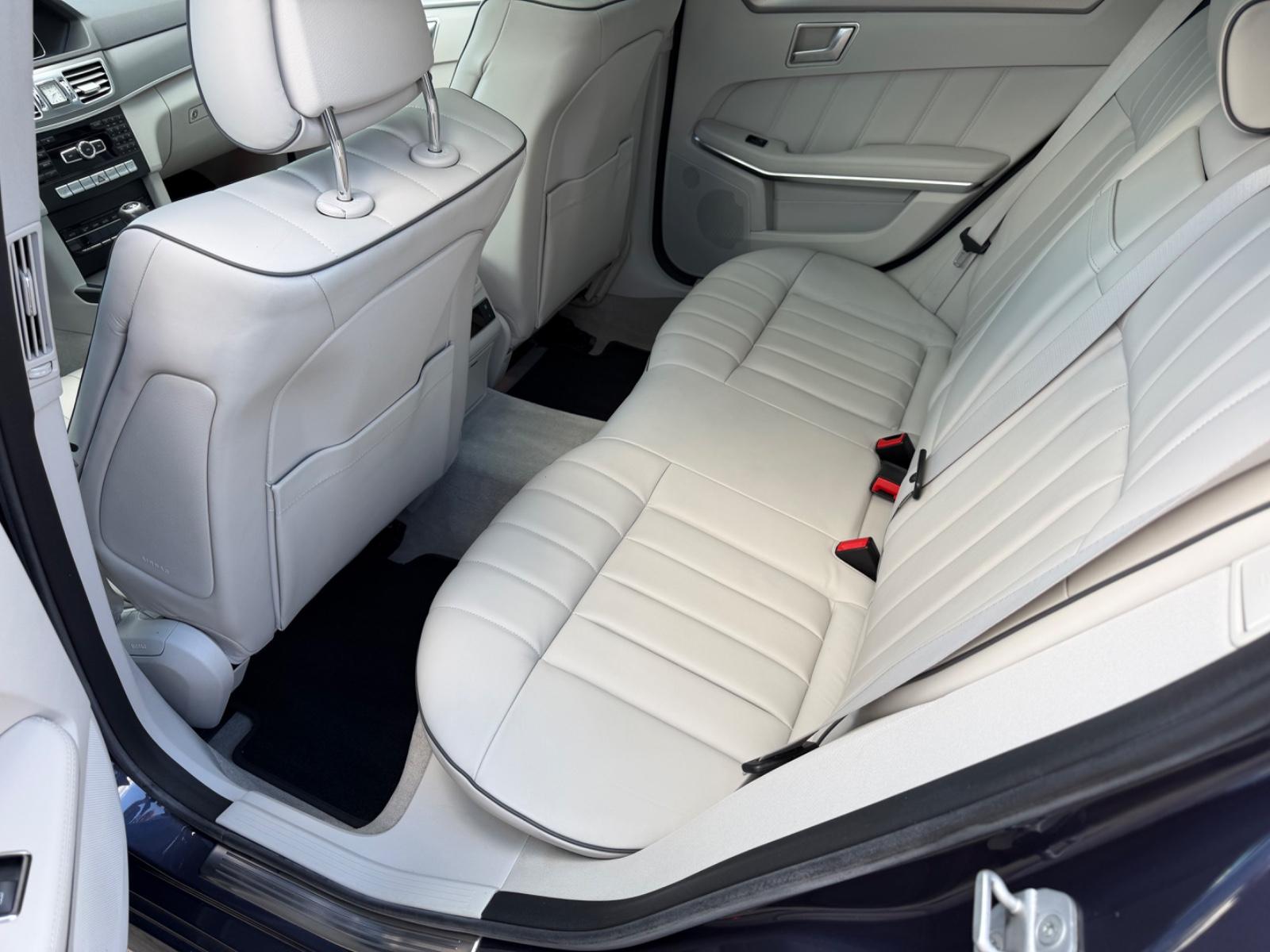 Mercedes-Benz E 220 E T-Modell E 220*Panno*Leder*