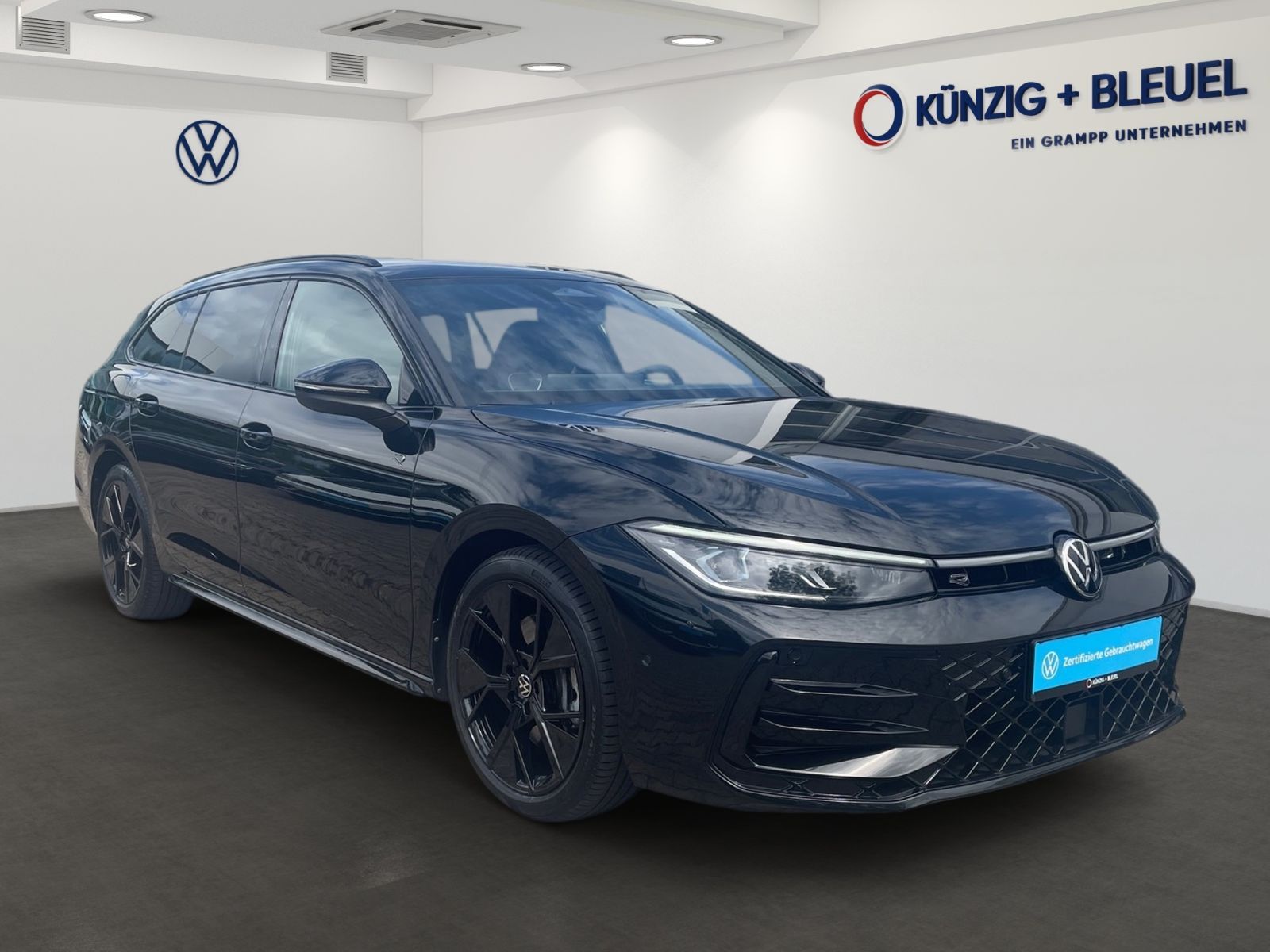 Volkswagen Passat Variant R-Line 2.0TSI DSG 4Motion AHK LE foto 3