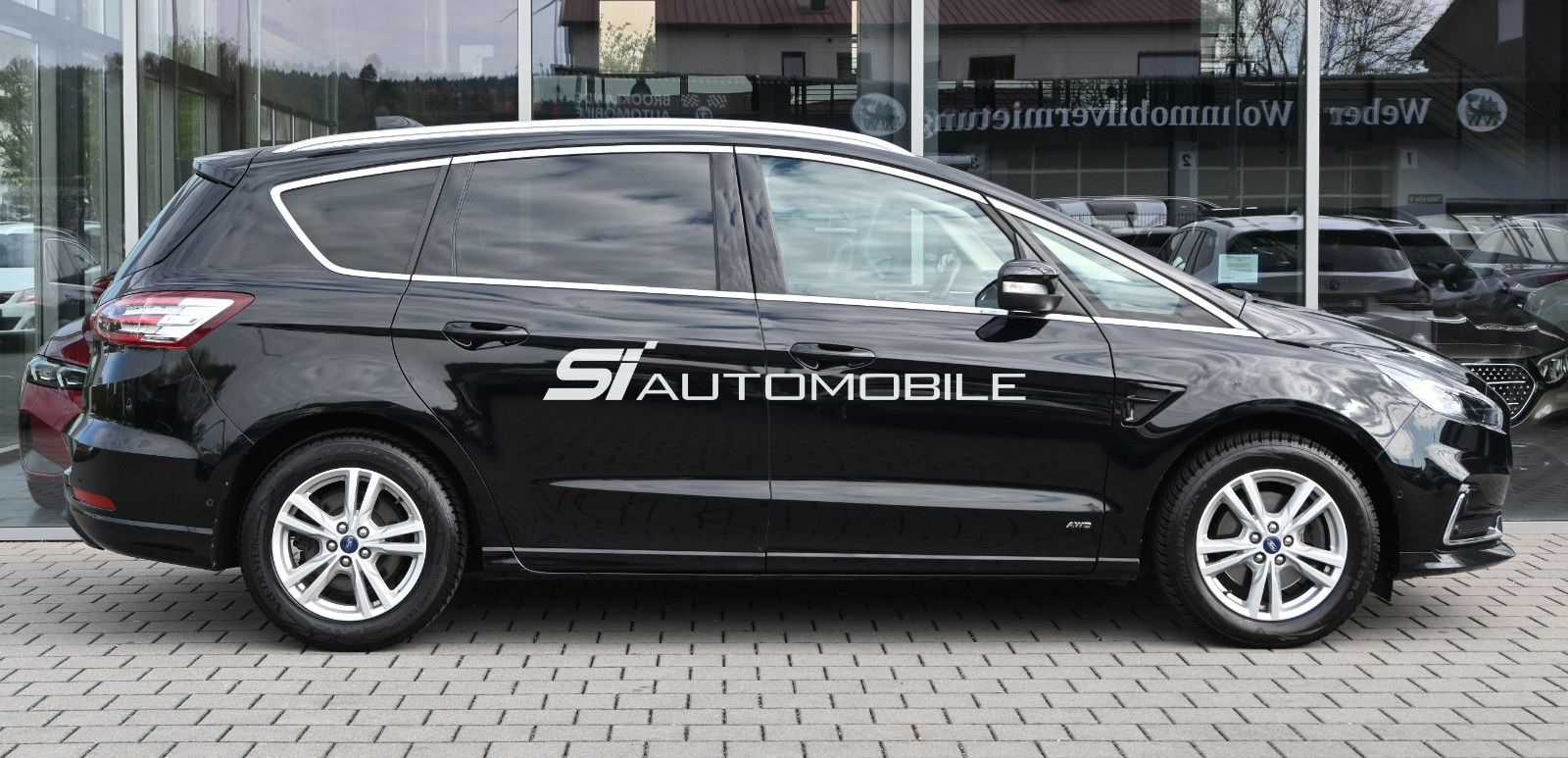 Fahrzeugabbildung Ford S-Max 2.0 d 140kW 4x4 Titanium °ACC°AD.LED°2xKAM