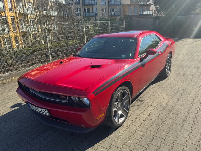 Dodge Challenger 5.7 V8 TOP FAHRZEUG -