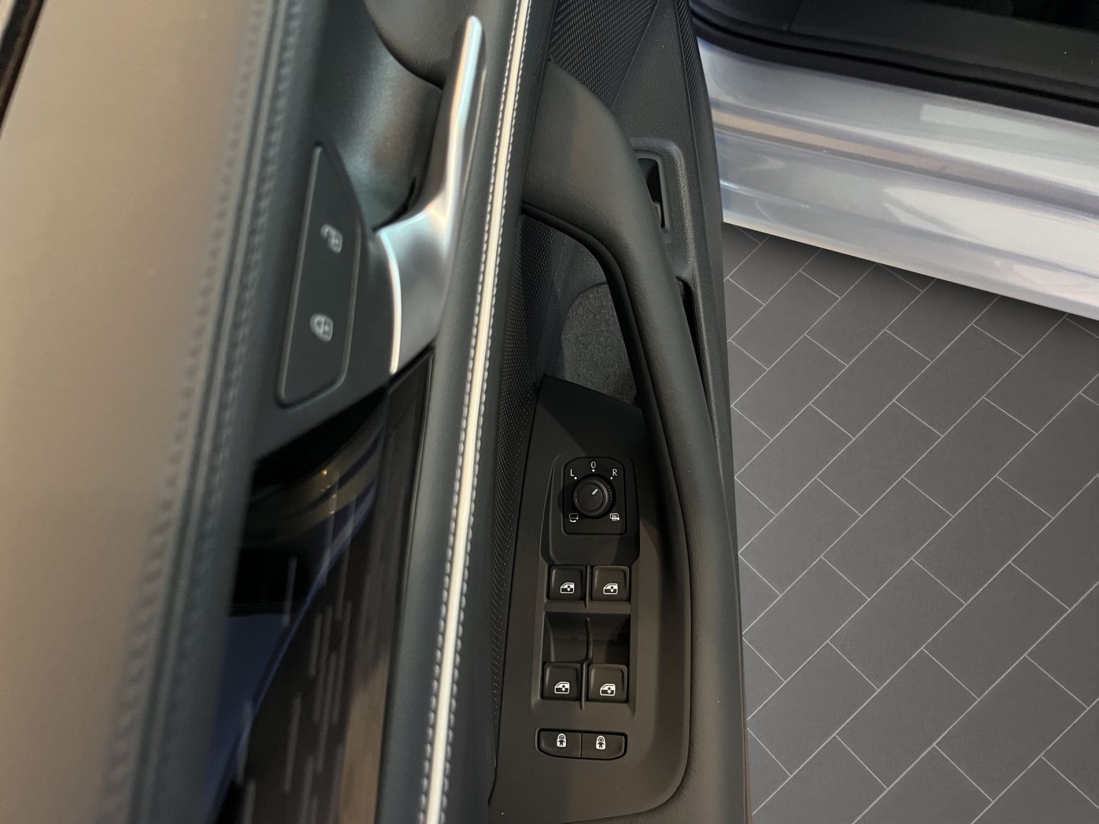 Volkswagen Passat - Bild 12