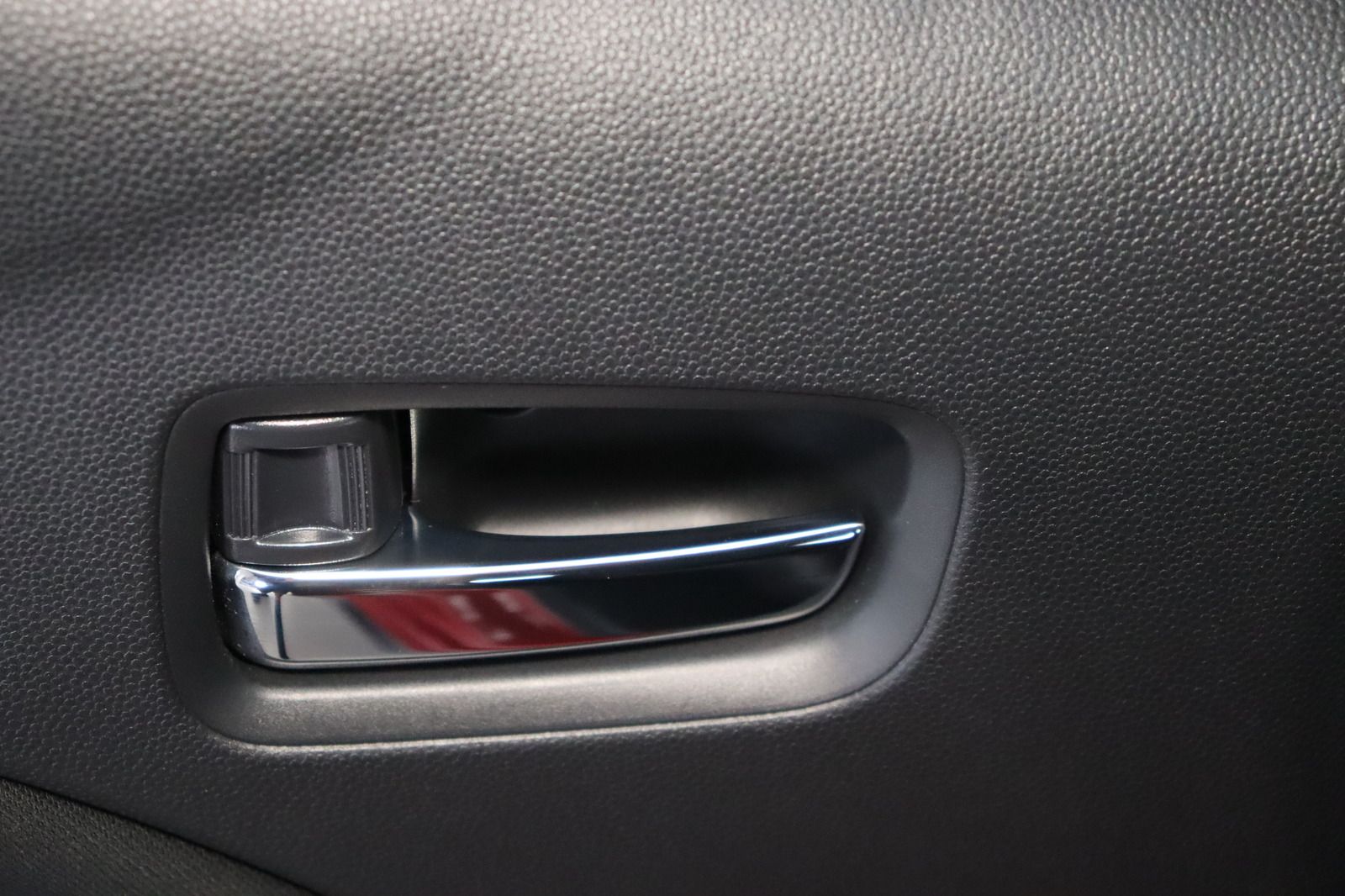 Fahrzeugabbildung Mitsubishi Space Star 1.2i Top * 1. Hand *