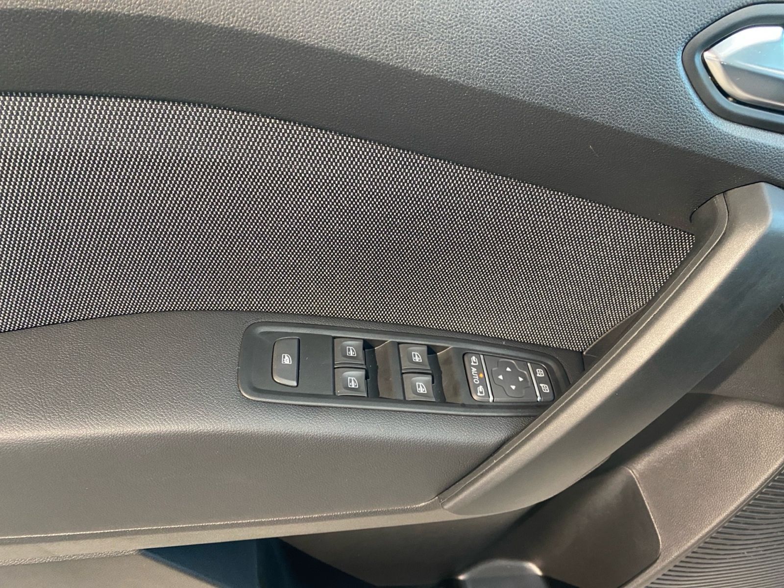 Fahrzeugabbildung Nissan Townstar Kombi L1 Automatik Tekna *NAVI*360°-KAM