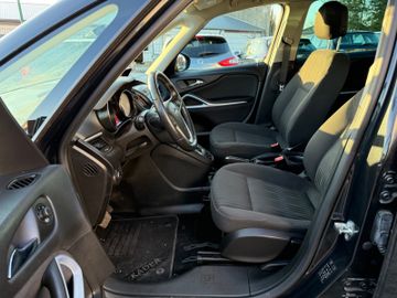 Opel Zafira - 12