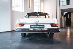 Fahrzeugabbildung Mercedes-Benz 280SE/C/8 2.8 Coupé *FLACHKÜHLER/SCHALTER *