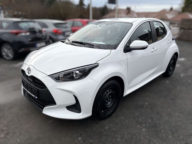 Toyota Yaris Hybrid 116 1.5 VVT-i Business Edition