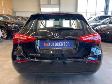 Mercedes-Benz A 180 d  *TACHODIGITAL*MBUX*NAVI*KAM*1.HAND*