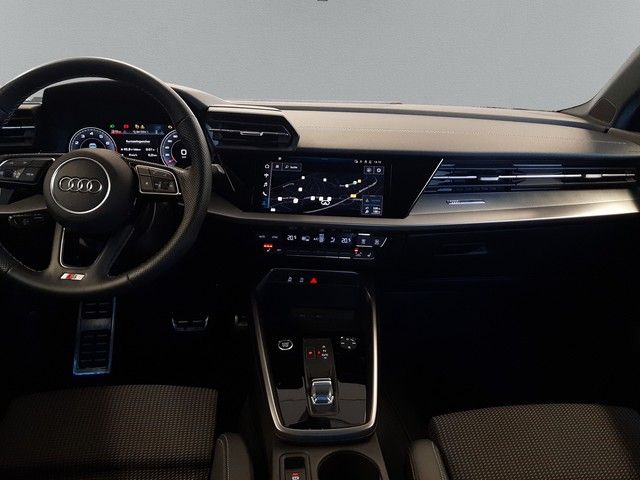 Fahrzeugabbildung Audi A3 Sportback S line 35TFSI Navi Sportsitze 17"