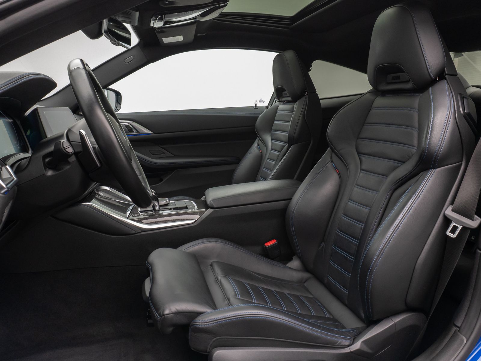 Fahrzeugabbildung BMW M440d xD Coupé 360°Glasdach HUD Laser DAB H/K